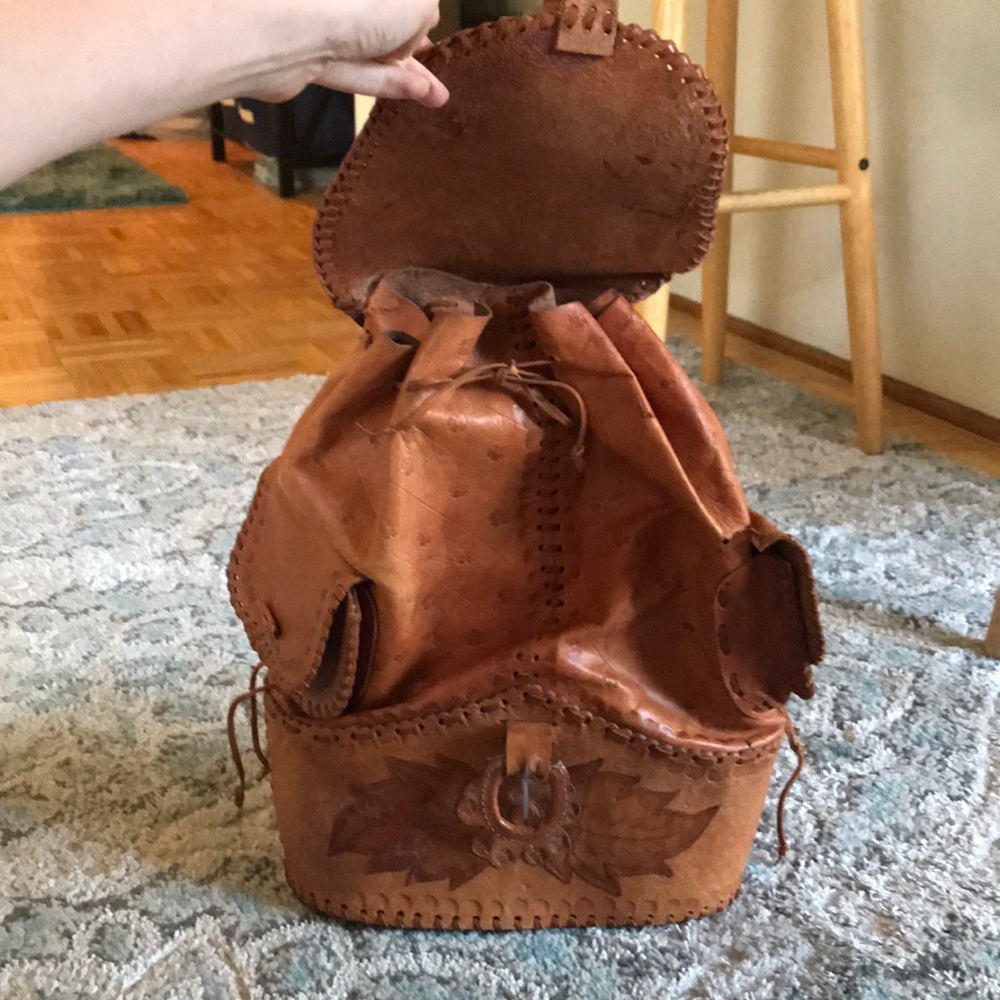 Leather backpack - Picture 8 of 8